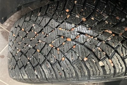 musta Audi Q4 e-tron 2024 kuva 16.