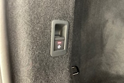 musta Audi Q4 e-tron 2024 kuva 18.