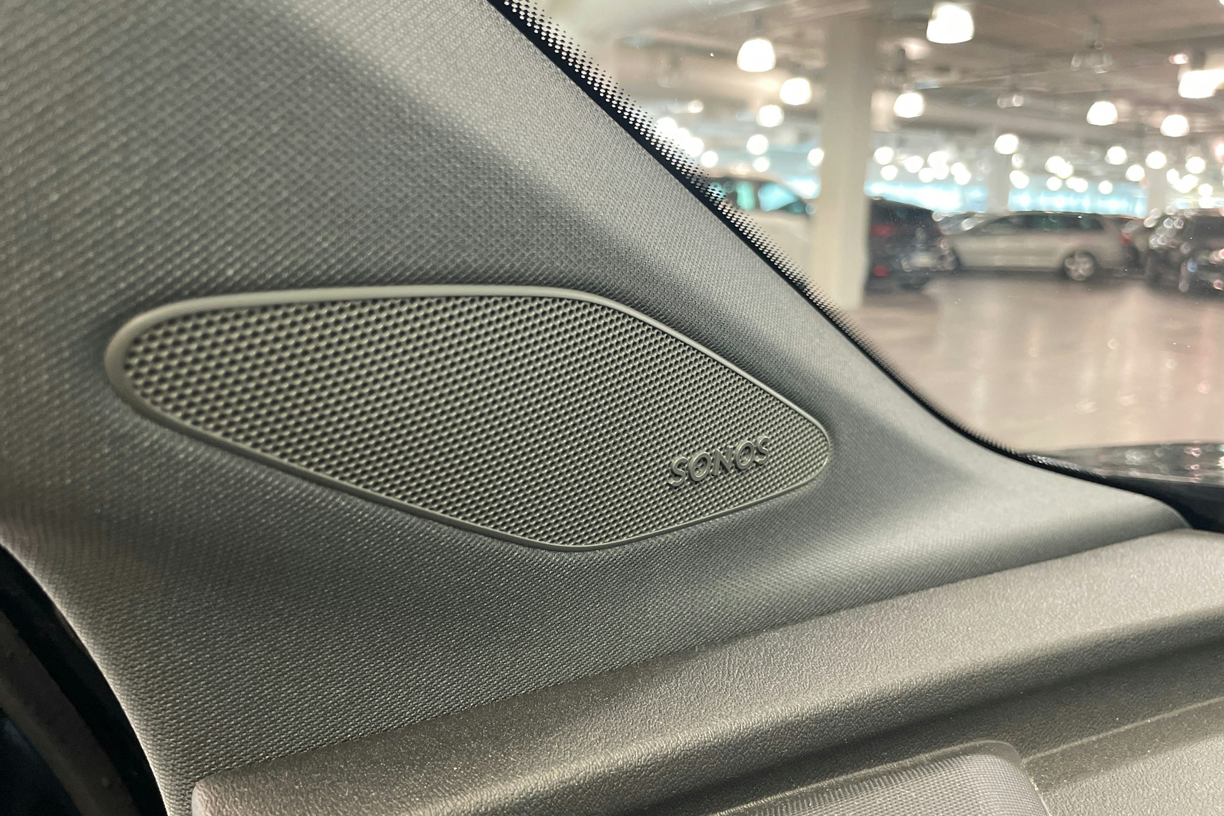 musta Audi Q4 e-tron 2024 kuva 27.