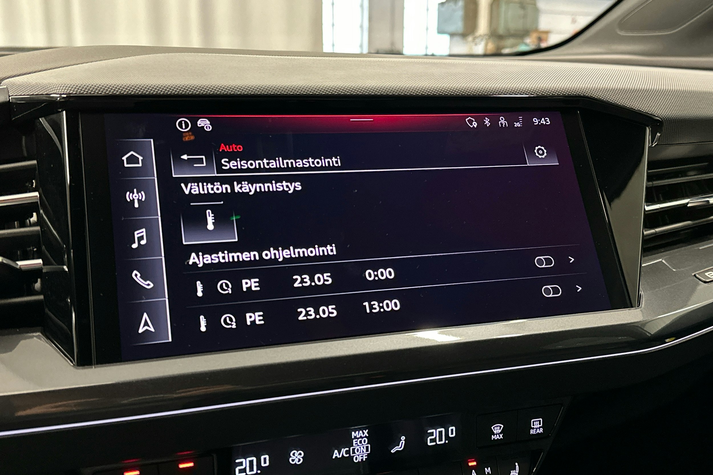 valkoinen Audi Q4 e-tron 2024 kuva 15.