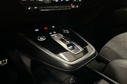 valkoinen Audi Q4 e-tron 2024 kuva 21.