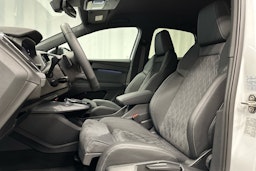 valkoinen Audi Q4 e-tron 2024 kuva 22.