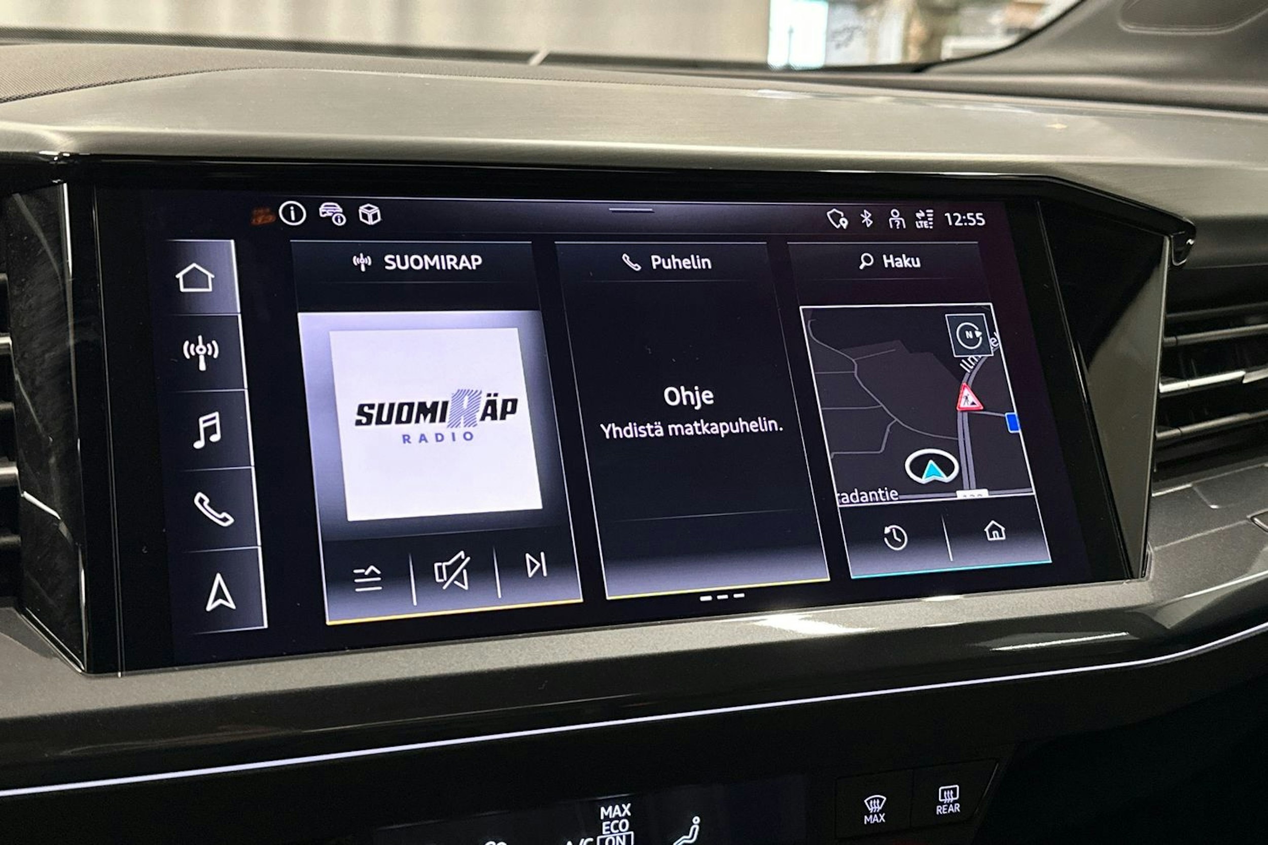 musta Audi Q4 e-tron 2024 kuva 19.