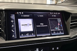 musta Audi Q4 e-tron 2024 kuva 19.