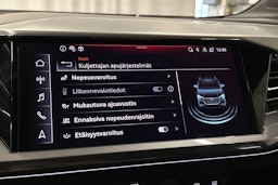 musta Audi Q4 e-tron 2024 kuva 23.