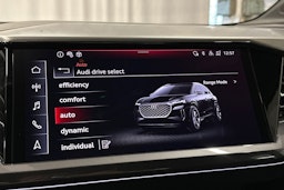 musta Audi Q4 e-tron 2024 kuva 26.