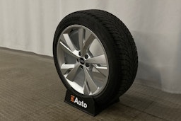 musta Audi Q4 e-tron 2024 kuva 28.