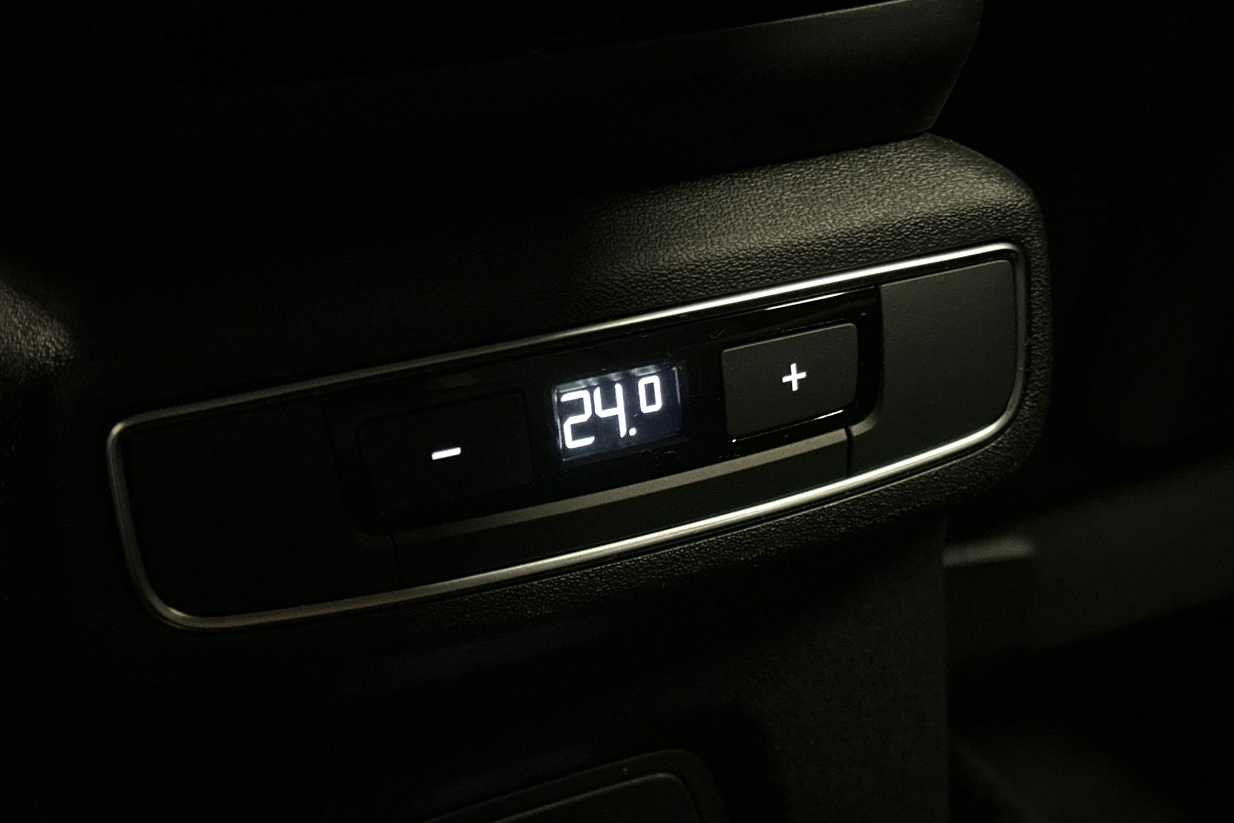 harmaa Audi Q4 e-tron 2024 kuva 14.