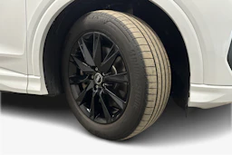 valkoinen Audi Q4 e-tron 2024 kuva 12.
