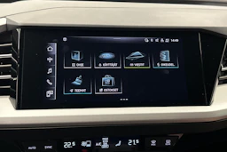 valkoinen Audi Q4 e-tron 2024 kuva 21.