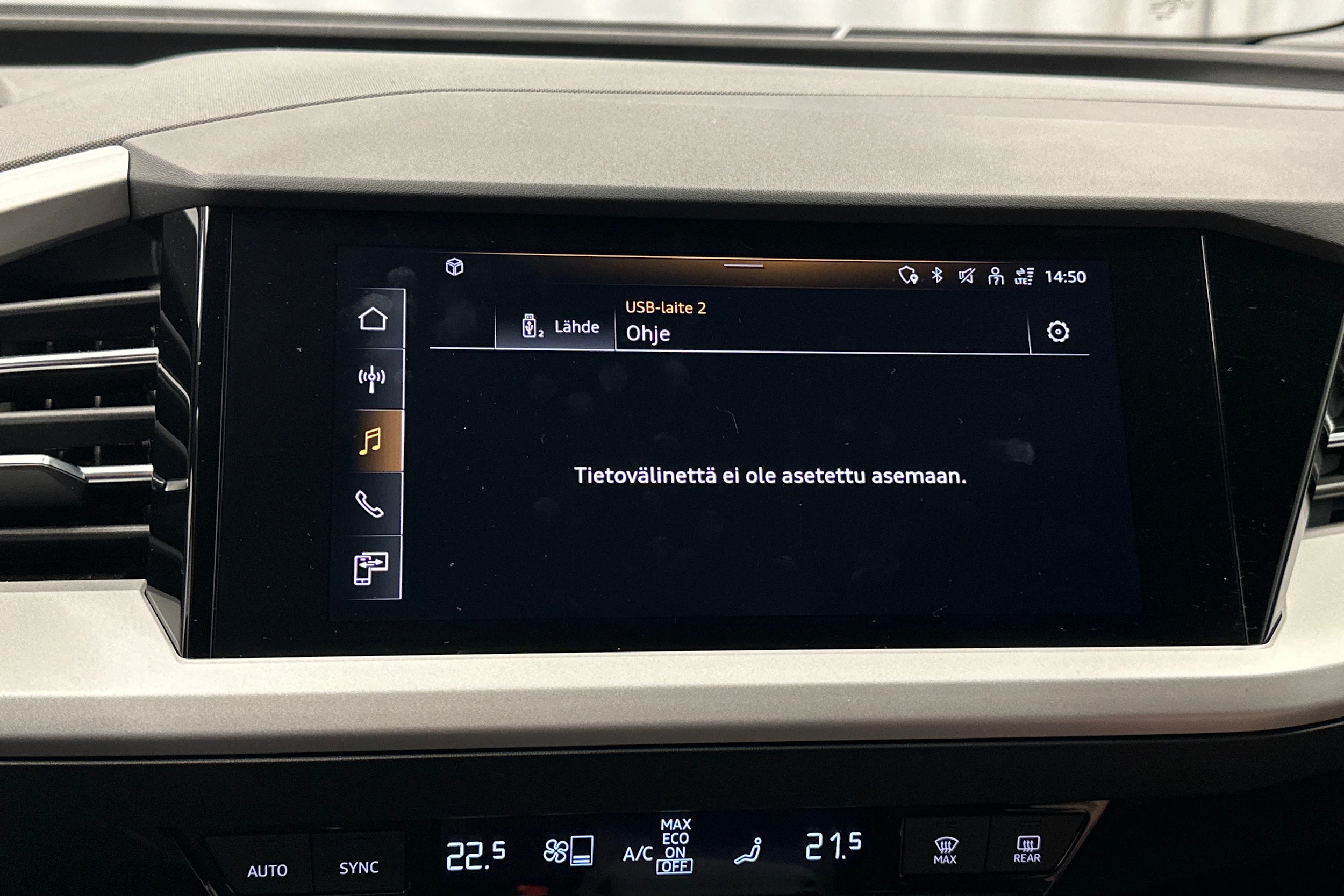 valkoinen Audi Q4 e-tron 2024 kuva 23.