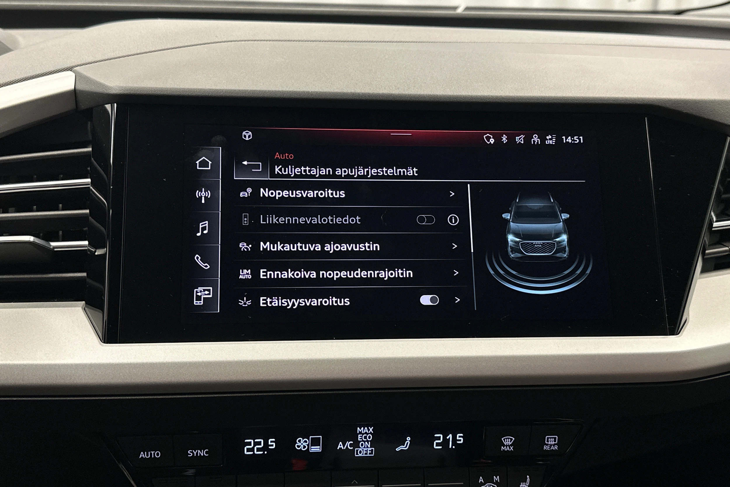 valkoinen Audi Q4 e-tron 2024 kuva 27.