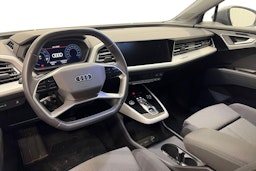 harmaa Audi Q4 e-tron 2024 kuva 7.