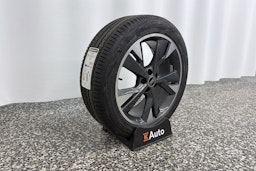 harmaa Audi Q4 e-tron 2024 kuva 13.