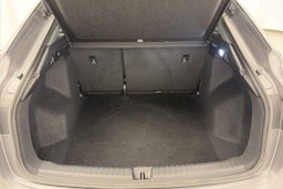 harmaa Audi Q4 e-tron 2024 kuva 14.