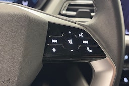 harmaa Audi Q4 e-tron 2024 kuva 19.