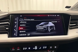 harmaa Audi Q4 e-tron 2024 kuva 23.