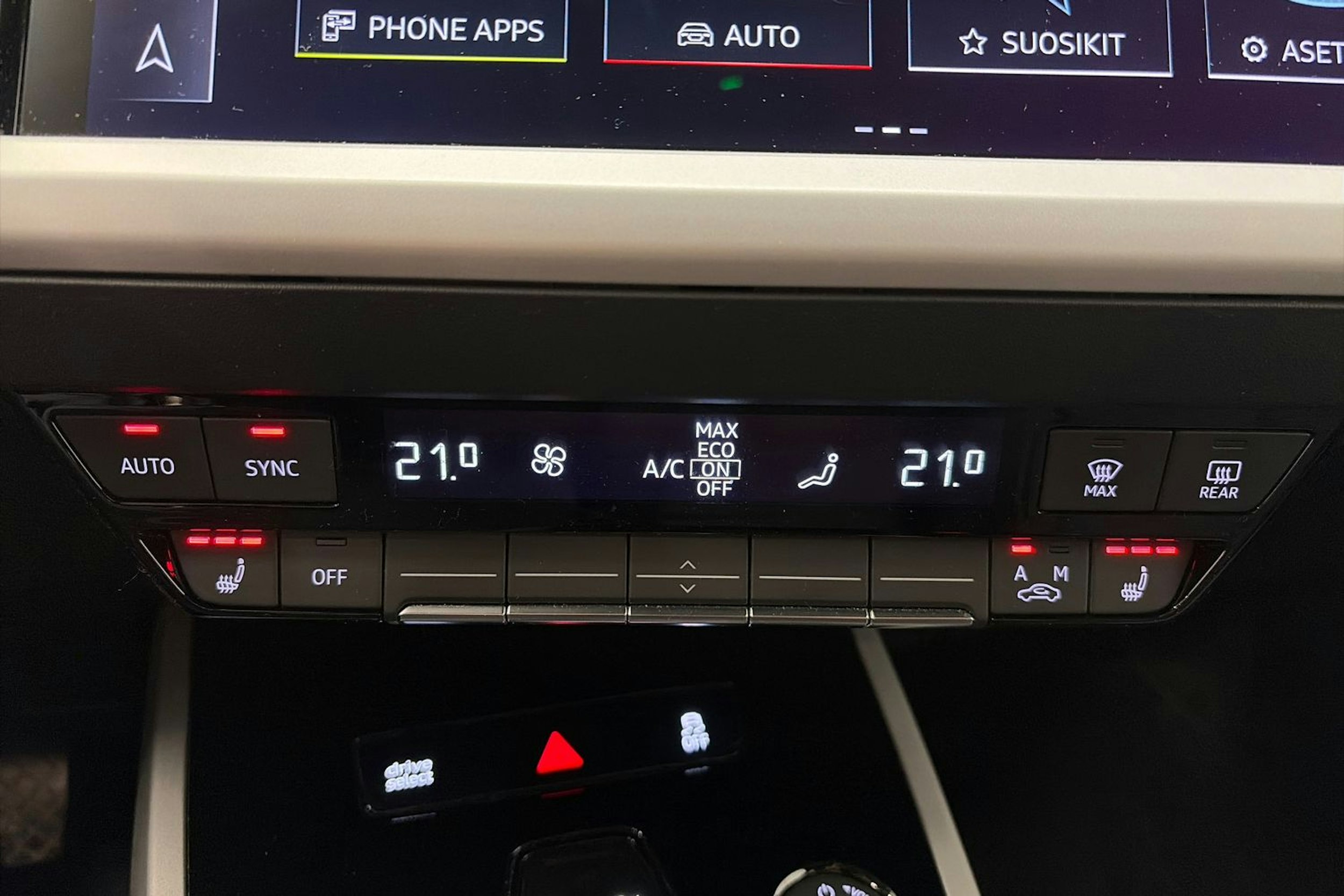 harmaa Audi Q4 e-tron 2024 kuva 27.