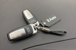 harmaa Audi Q4 e-tron 2024 kuva 29.