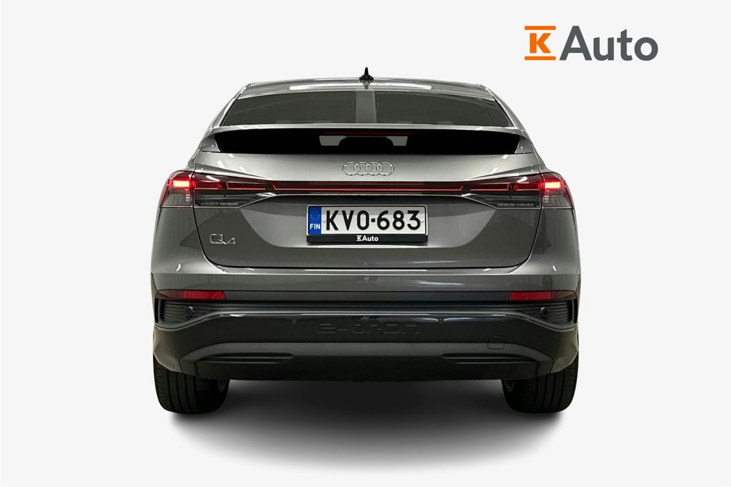 harmaa Audi Q4 e-tron 2024 kuva 3.