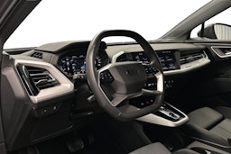 harmaa Audi Q4 e-tron 2024 kuva 7.