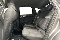 harmaa Audi Q4 e-tron 2024 kuva 10.