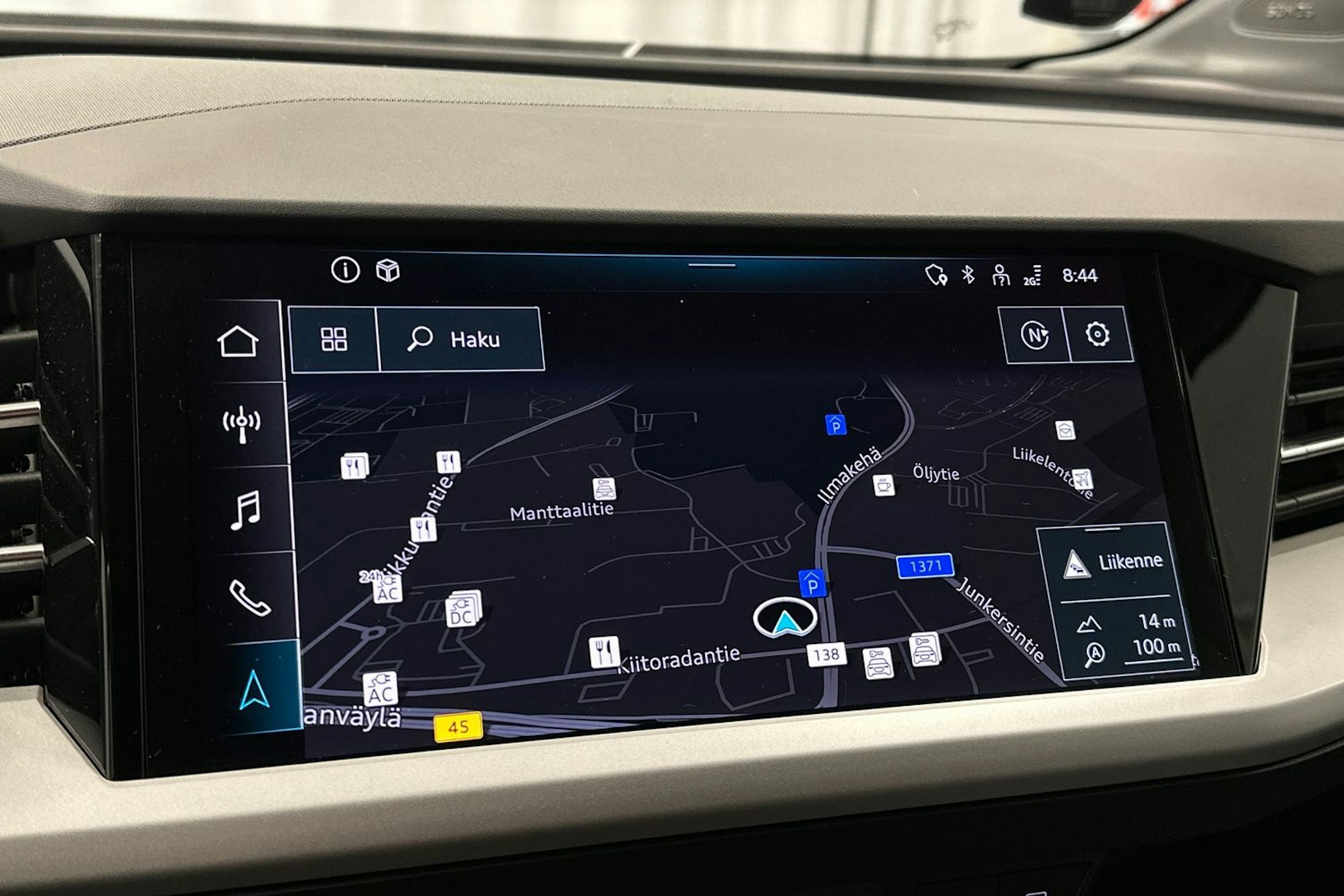 harmaa Audi Q4 e-tron 2024 kuva 28.
