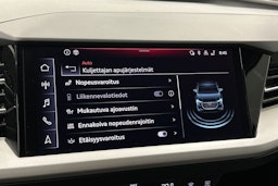 harmaa Audi Q4 e-tron 2024 kuva 31.