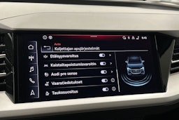 harmaa Audi Q4 e-tron 2024 kuva 32.
