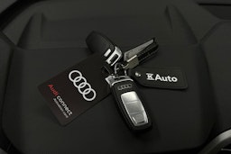 harmaa Audi Q4 e-tron 2024 kuva 35.