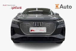 Harmaa Audi Q4 e-tron 2024 kuva 5.