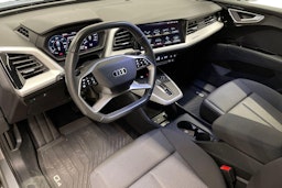 Harmaa Audi Q4 e-tron 2024 kuva 7.