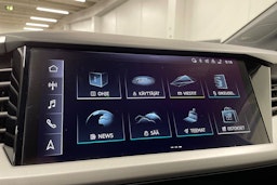 Harmaa Audi Q4 e-tron 2024 kuva 15.