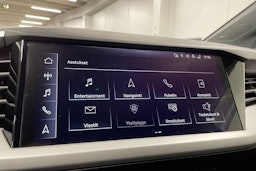 Harmaa Audi Q4 e-tron 2024 kuva 17.