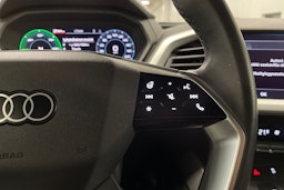 Harmaa Audi Q4 e-tron 2024 kuva 24.