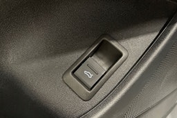 Harmaa Audi Q4 e-tron 2024 kuva 25.