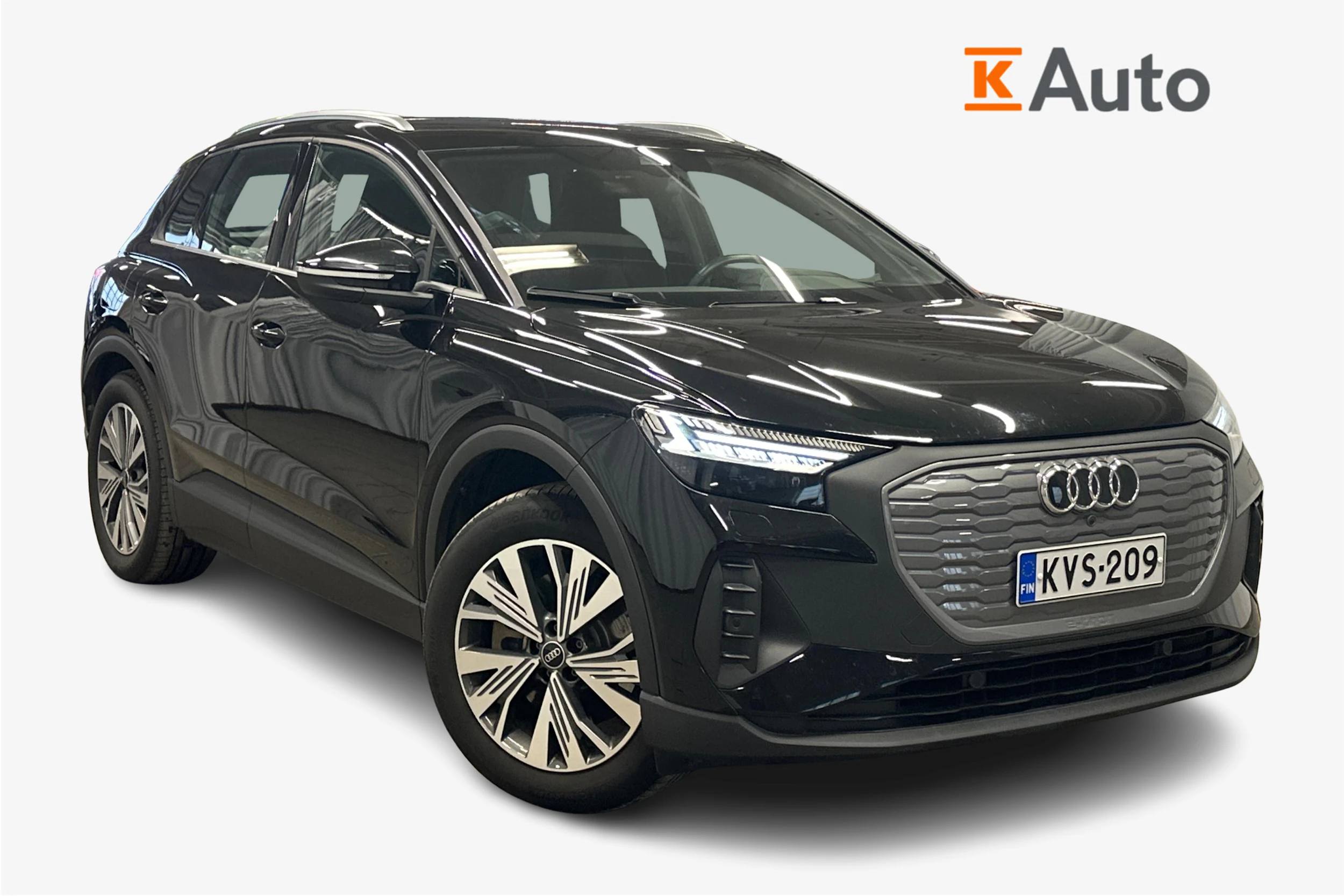 musta Audi Q4 e-tron 2024 kuva 1.