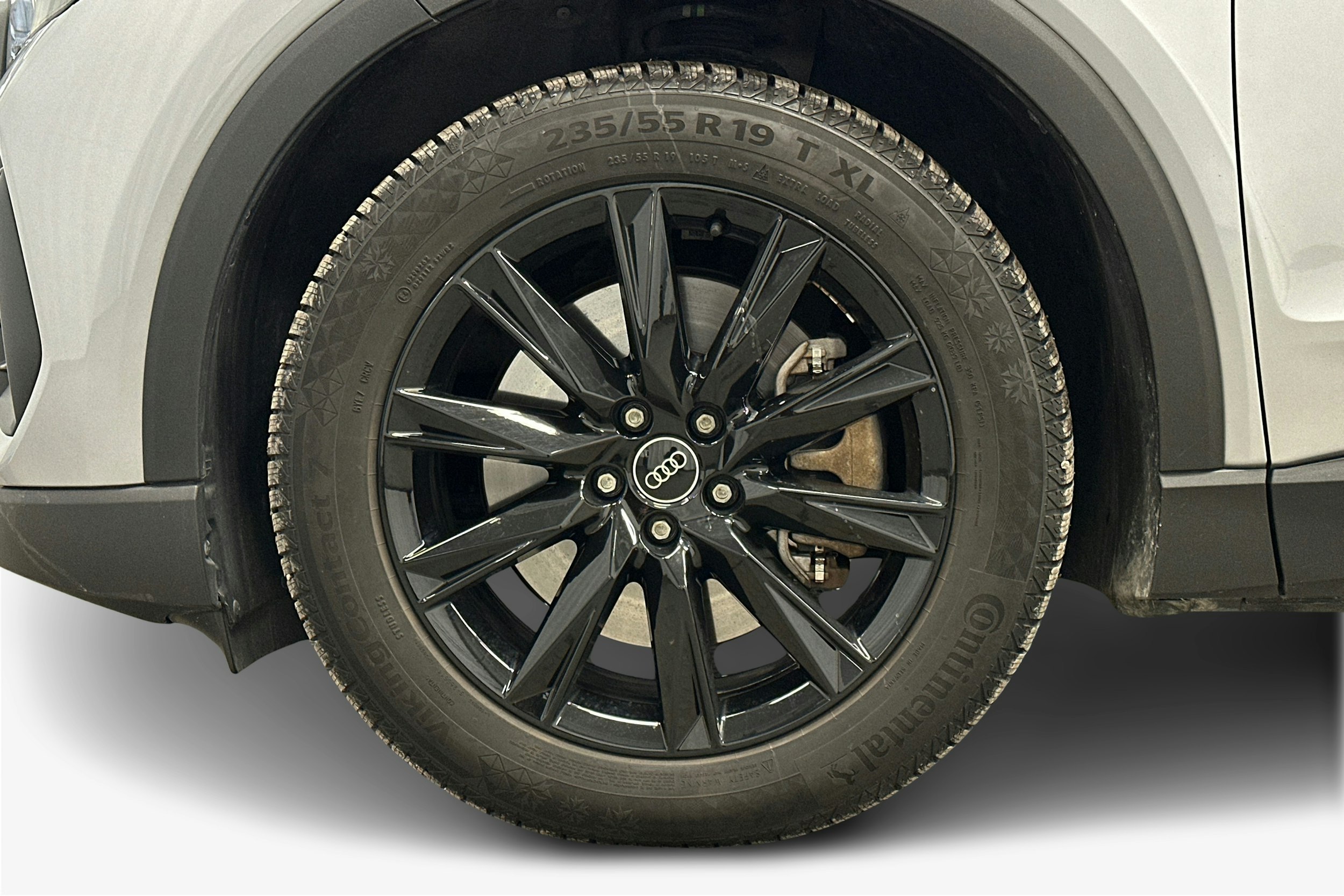 hopea Audi Q4 e-tron 2024 kuva 11.