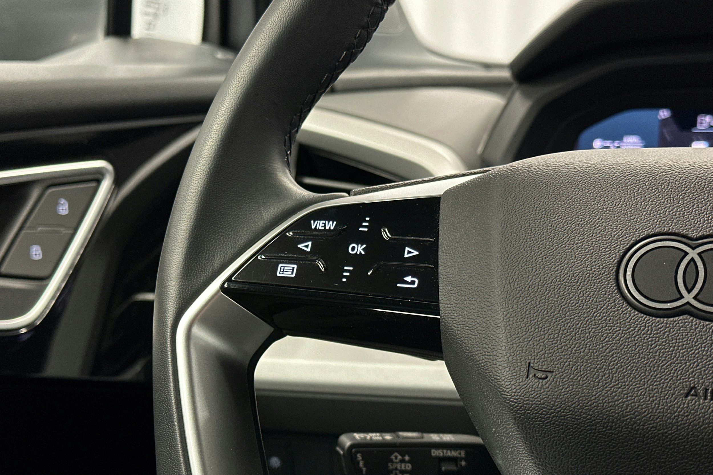 hopea Audi Q4 e-tron 2024 kuva 19.