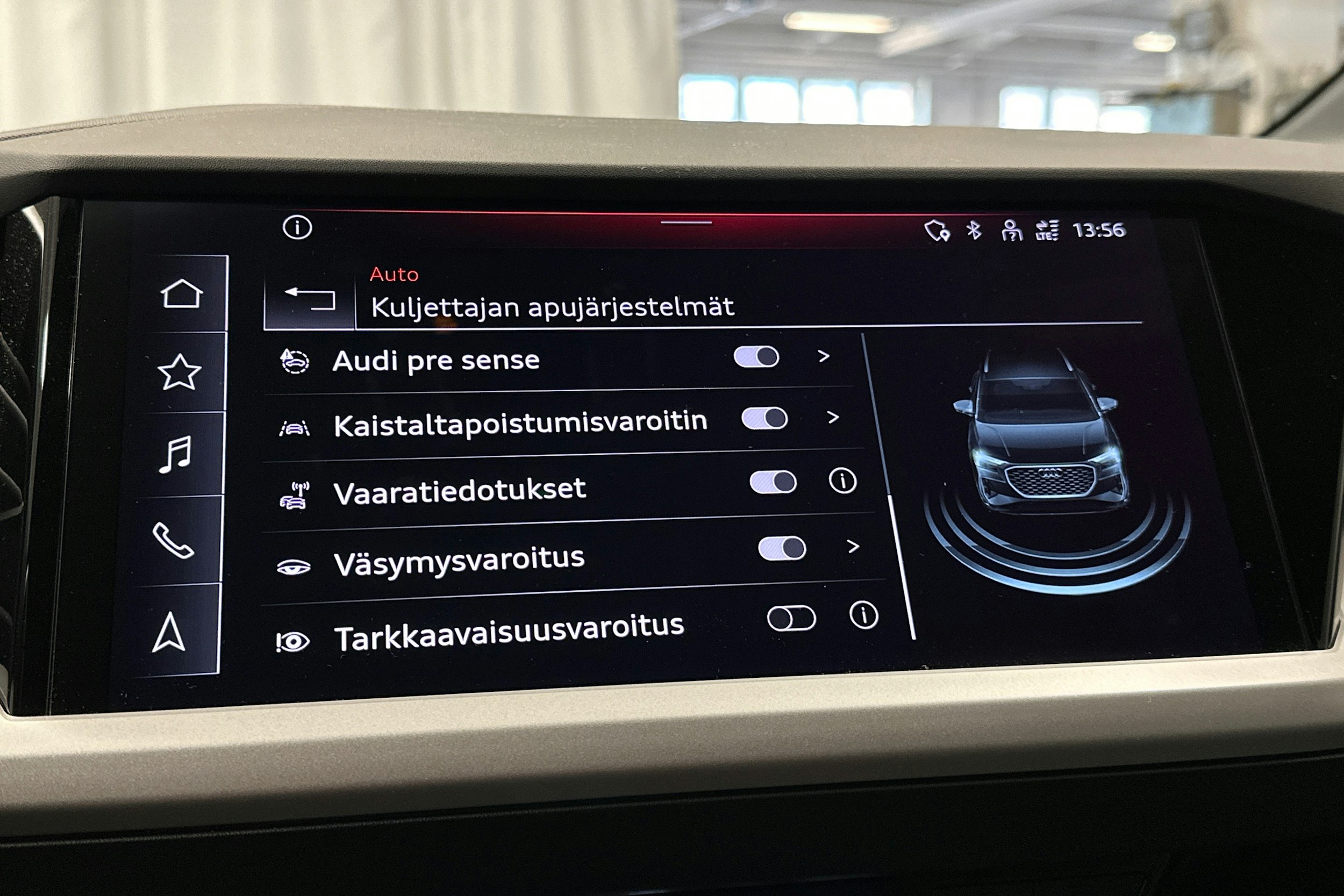 hopea Audi Q4 e-tron 2024 kuva 28.