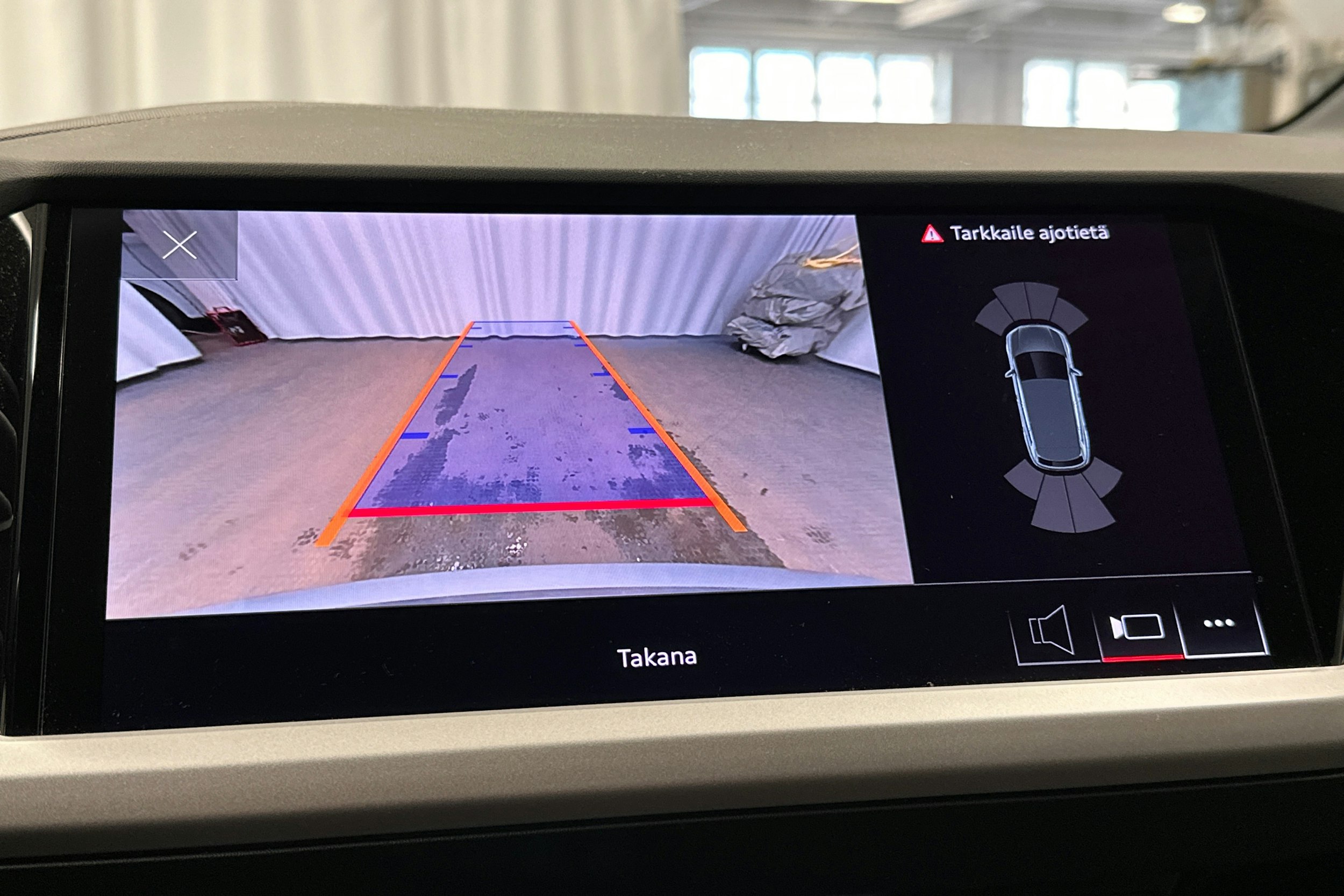 hopea Audi Q4 e-tron 2024 kuva 29.