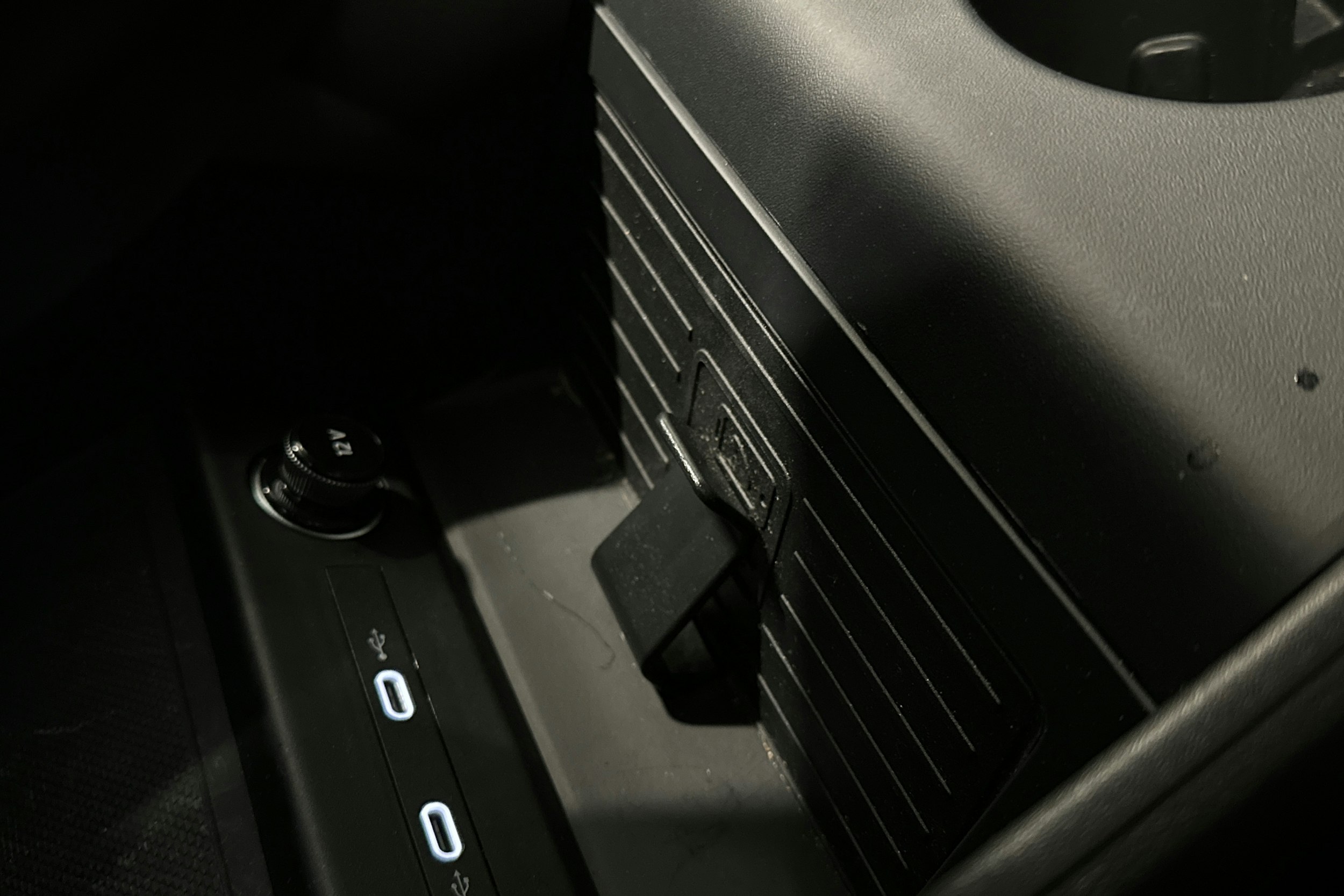 hopea Audi Q4 e-tron 2024 kuva 32.