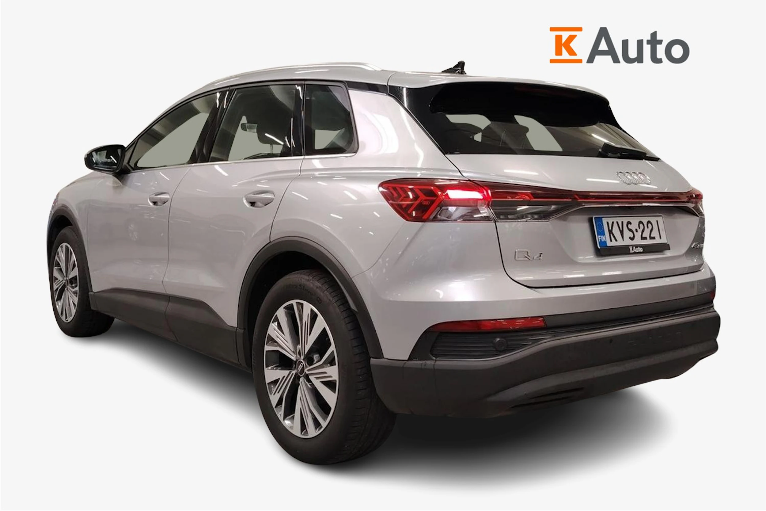 Harmaa Audi Q4 e-tron 2024 kuva 2.