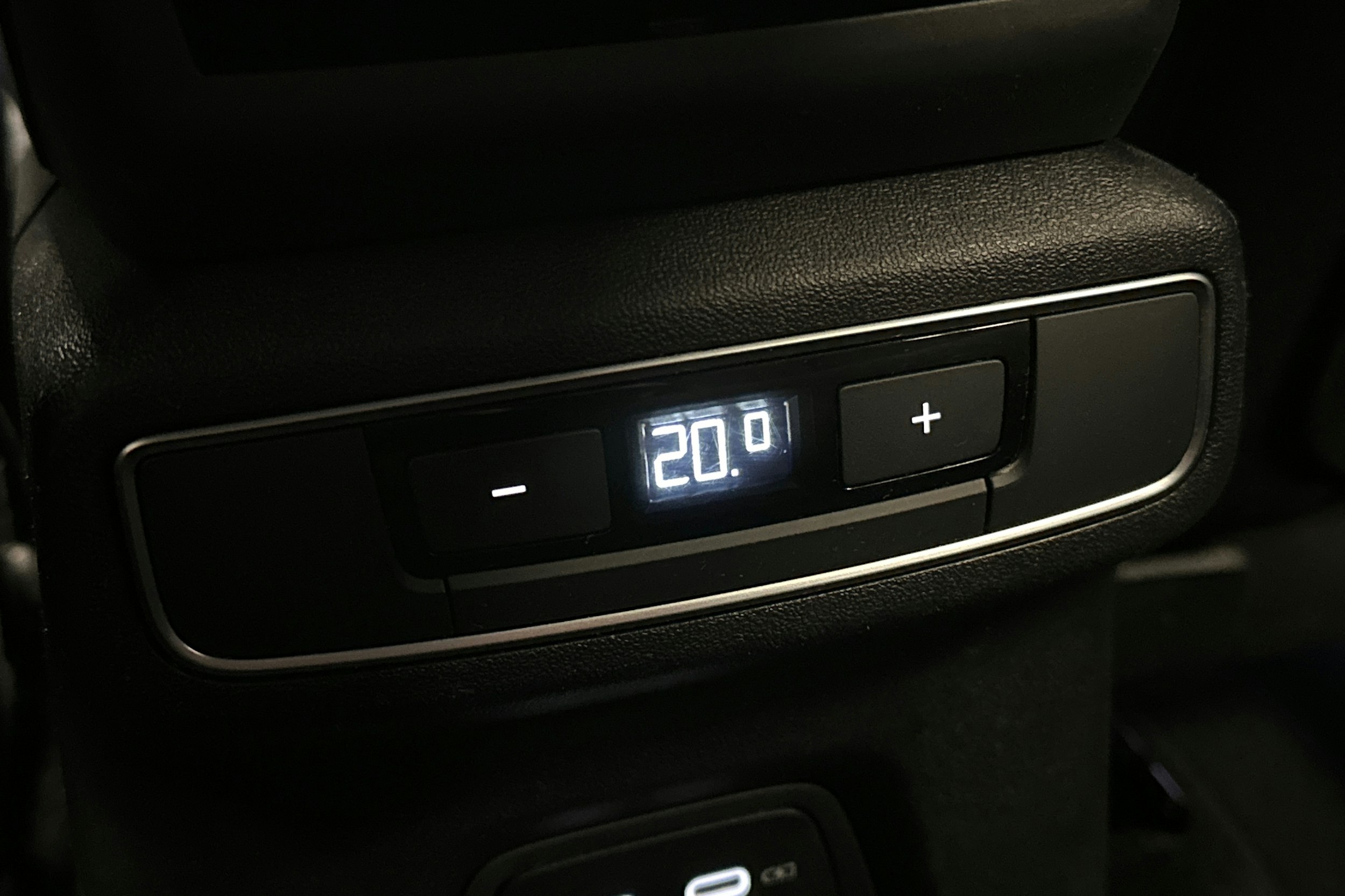 harmaa Audi Q4 e-tron 2024 kuva 13.