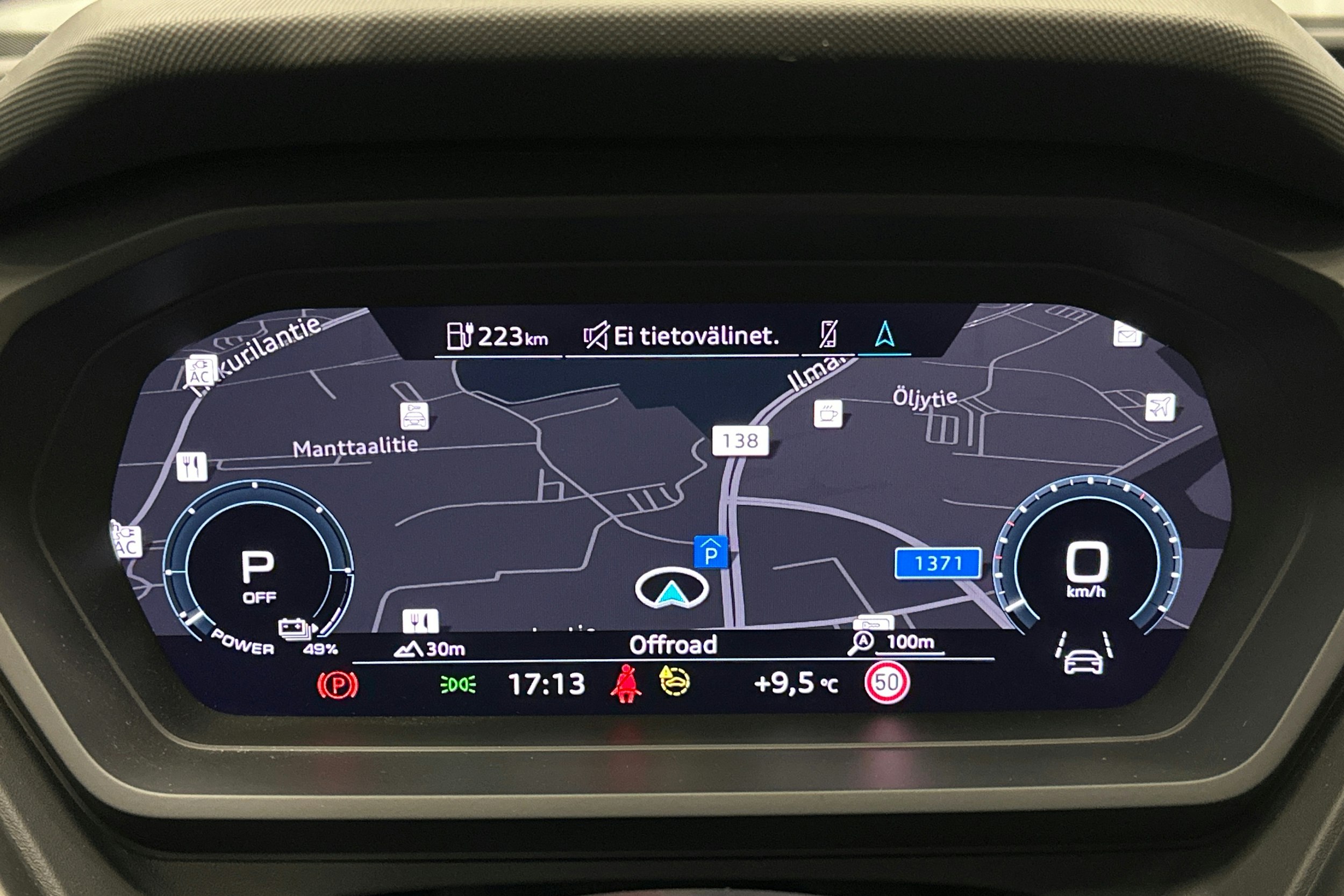 harmaa Audi Q4 e-tron 2024 kuva 19.