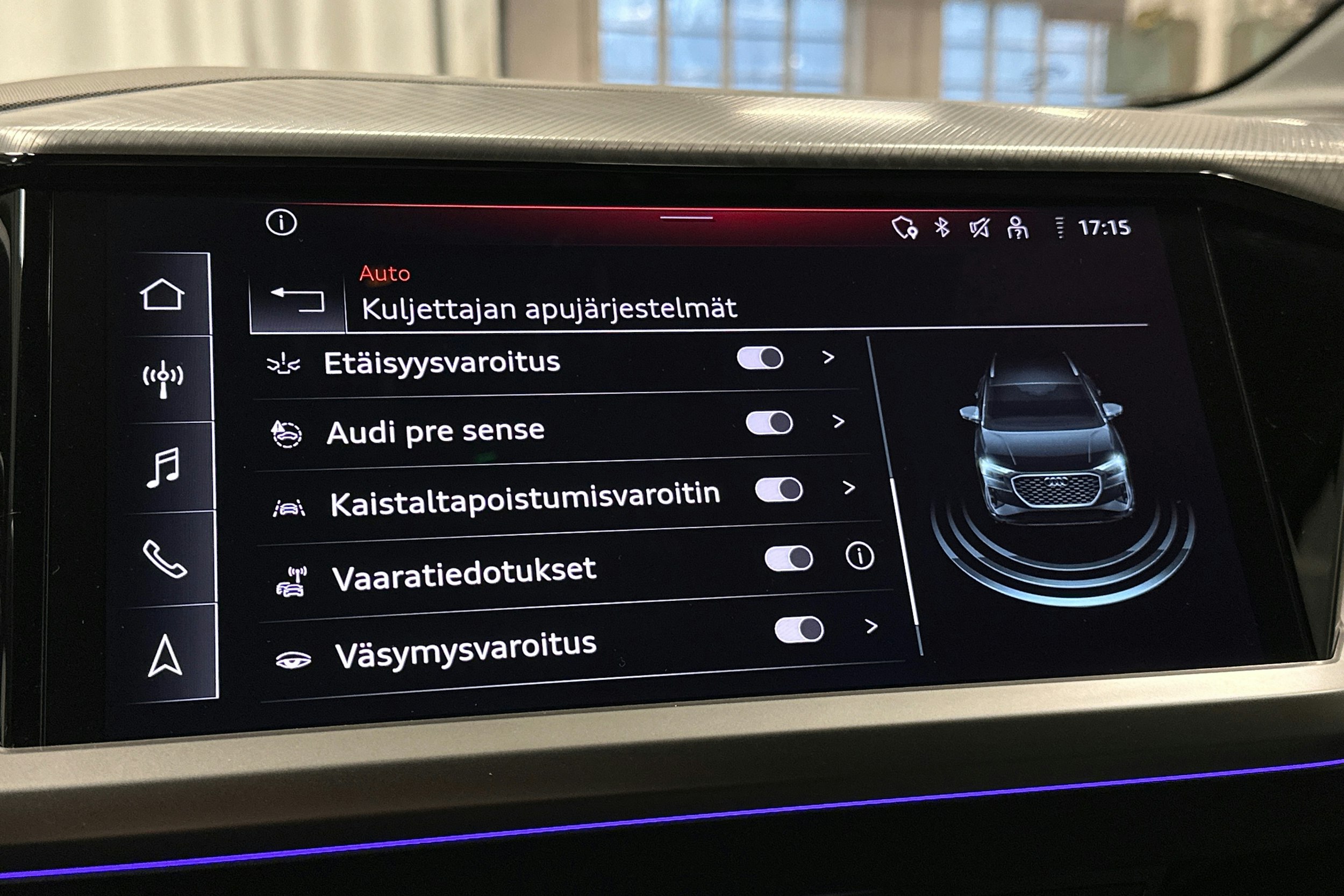 harmaa Audi Q4 e-tron 2024 kuva 25.