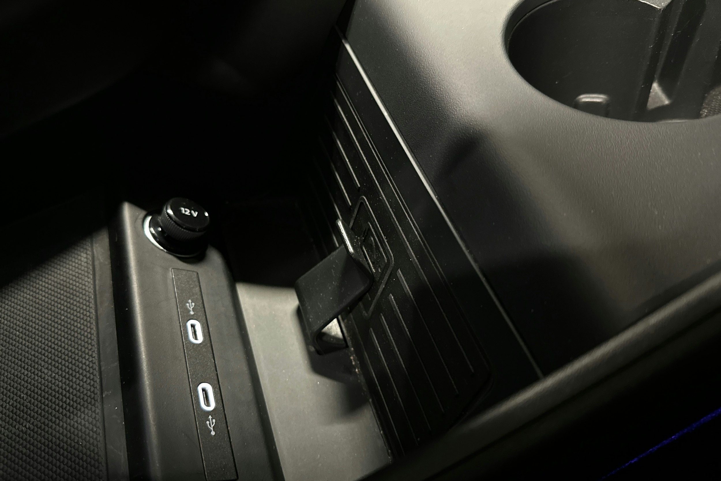 harmaa Audi Q4 e-tron 2024 kuva 29.