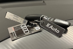 harmaa Audi Q4 e-tron 2024 kuva 31.