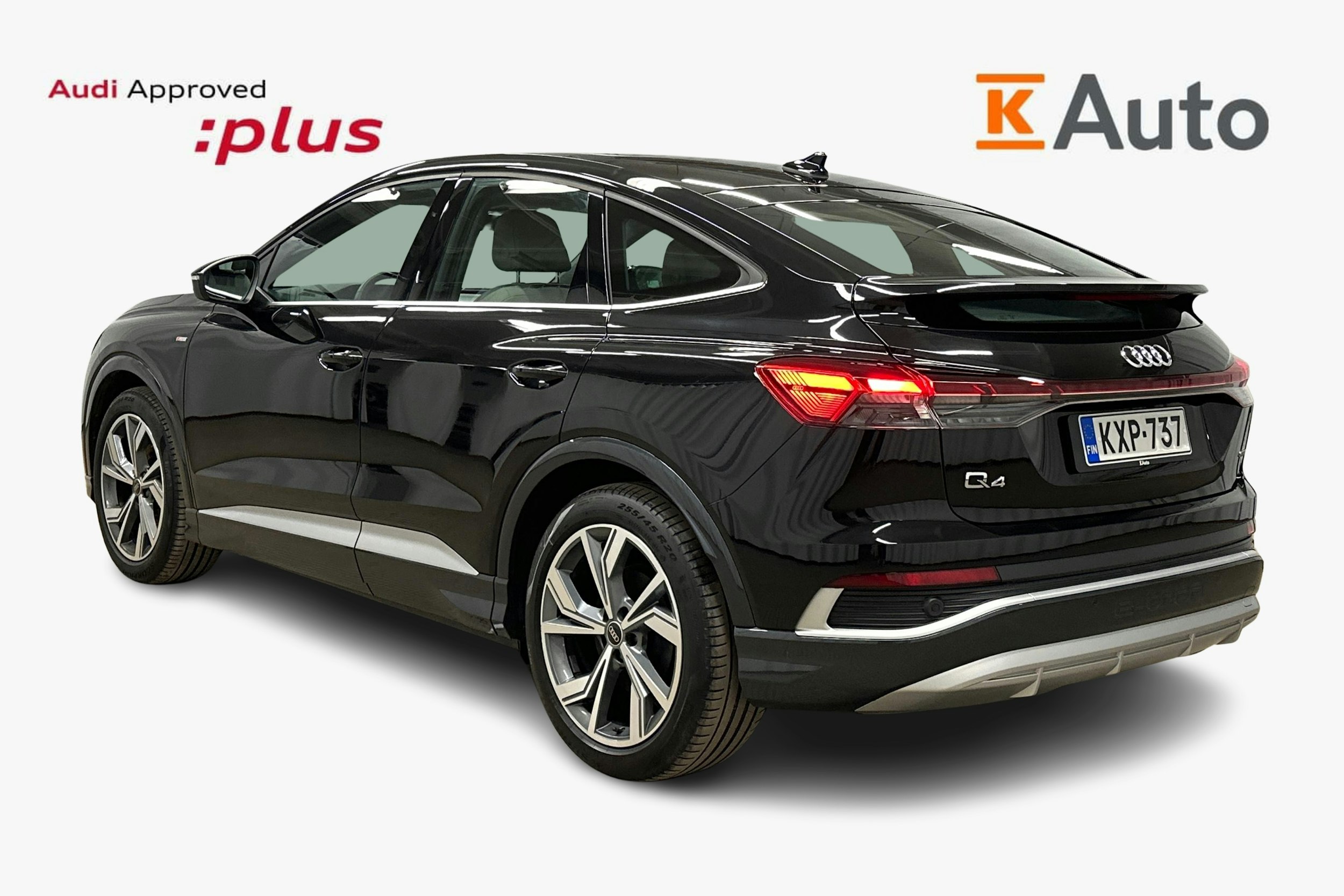 musta Audi Q4 e-tron 2024 kuva 2.
