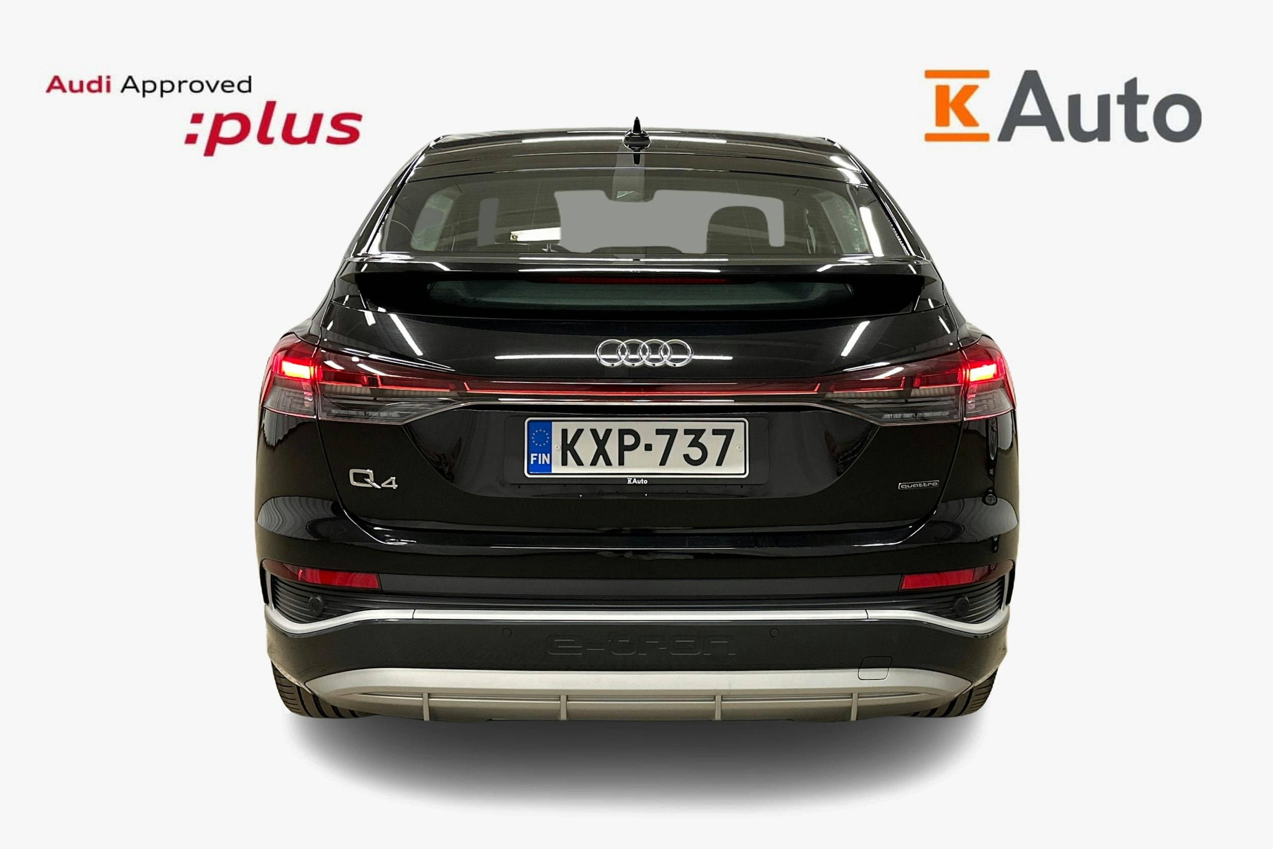 musta Audi Q4 e-tron 2024 kuva 3.